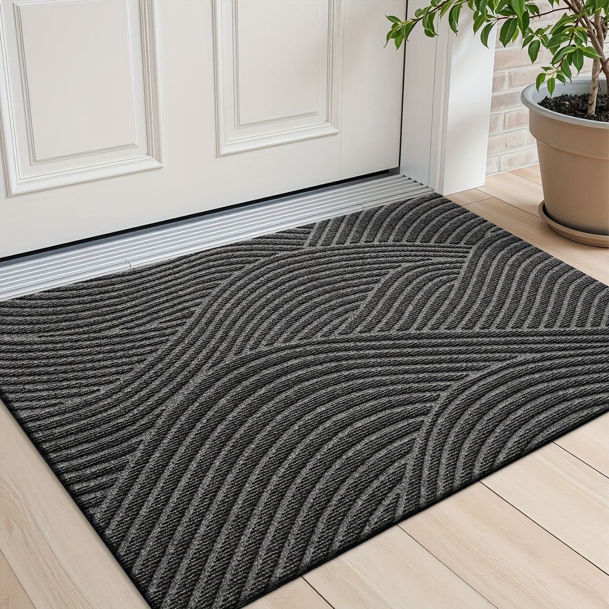 Tapete Antideslizante con Rayas Geométricas – Estilo y Seguridad desde la Entrada 🚪✨